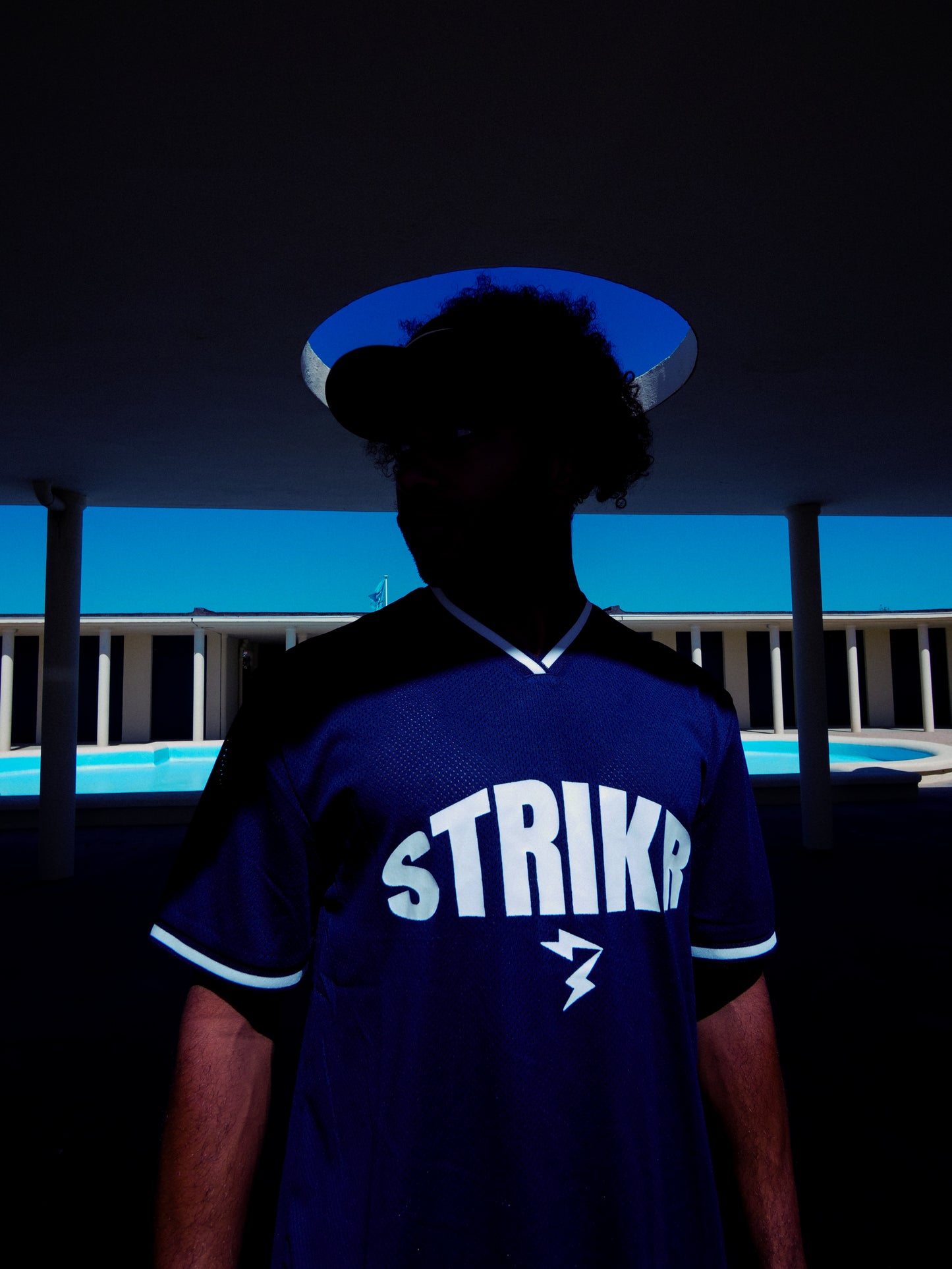 T-shirt Bleu "NO GUARDS"